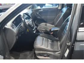 Volkswagen Tiguan 1.5 TSI ACT R-LINE navi camera leer pano trekhaak !! thumbnail 15