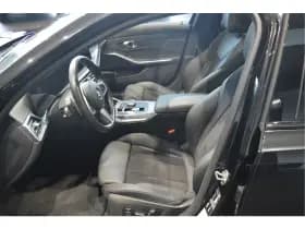 BMW 3 Serie Touring 320d M-SPORT pano camera led 18 inch 190 pk !! thumbnail 13