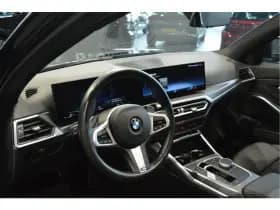BMW 3 Serie Touring 320d M-SPORT pano camera led 18 inch 190 pk !! thumbnail 16