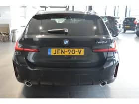 BMW 3 Serie Touring 320d M-SPORT pano camera led 18 inch 190 pk !! thumbnail 5