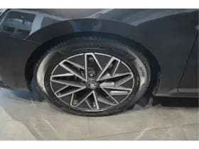 Škoda Octavia Combi 2.0 TDI Sportline navi camera led trekhaak 150 pk !! thumbnail 11