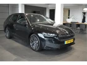 Škoda Octavia Combi 2.0 TDI Sportline navi camera led trekhaak 150 pk !! thumbnail 3