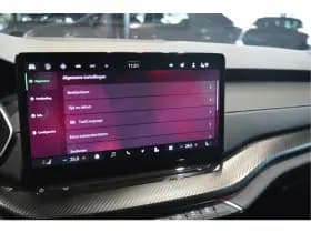 Škoda Octavia Combi 2.0 TDI Sportline navi camera led trekhaak 150 pk !! thumbnail 20