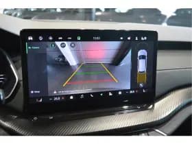 Škoda Octavia Combi 2.0 TDI Sportline navi camera led trekhaak 150 pk !! thumbnail 22