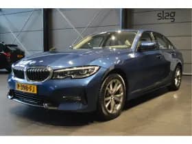 BMW 3 Serie 318i Edition navi clima cruise led pdc trekhaak 157 pk !! thumbnail 2