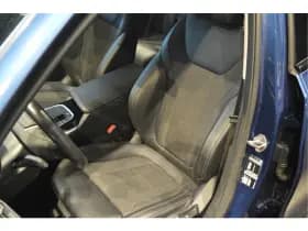 BMW 3 Serie 318i Edition navi clima cruise led pdc trekhaak 157 pk !! thumbnail 11