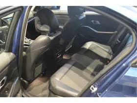 BMW 3 Serie 318i Edition navi clima cruise led pdc trekhaak 157 pk !! thumbnail 20