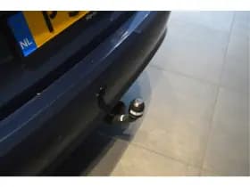 BMW 3 Serie 318i Edition navi clima cruise led pdc trekhaak 157 pk !! thumbnail 8