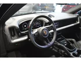 Porsche Cayenne Coupé 3.0 E-Hybrid pano camera Bose leer 22 inch !! thumbnail 16