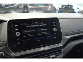 Volkswagen T-Cross 1.0 TSI 2X R-LINE navi clima camera led pdc 17 inch !! thumbnail 21