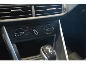 Volkswagen Polo 1.0 TSI Life Edition carplay camera led pdc 95 pk !! thumbnail 20