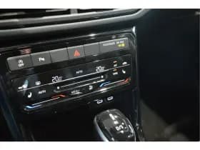 Volkswagen T-Cross 1.5 TSI LIFE carplay cruise camera led pdc 17 inch 150 pk !! thumbnail 18