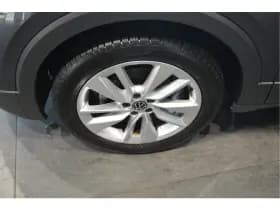 Volkswagen T-Cross 1.5 TSI LIFE carplay cruise camera led pdc 17 inch 150 pk !! thumbnail 9