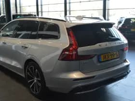 Volvo V60 2.0 T6 Plug-in hybrid AWD Plus Dark leer trekhaak !! thumbnail 6