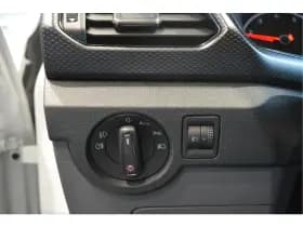 Volkswagen T-Cross 1.0 TSI Life navi clima cruise pdc trekhaak 17 inch !! thumbnail 17