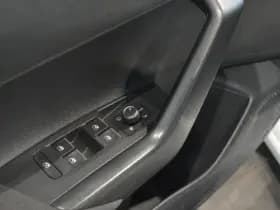 Volkswagen Taigo 1.5 TSI 2X R-LINE Black Style camera led 18 inch 150 pk !! thumbnail 14