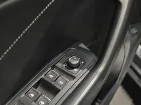 Volkswagen T-Roc 1.5 TSI 3X R-LINE Black Style keyless camera led 18 inch !! thumbnail 17