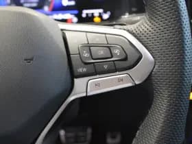 Volkswagen T-Roc 1.5 TSI 3X R-LINE Black Style keyless camera led 18 inch !! thumbnail 21