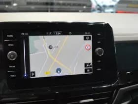 Volkswagen T-Roc 1.5 TSI 3X R-LINE Black Style keyless camera led 18 inch !! thumbnail 26