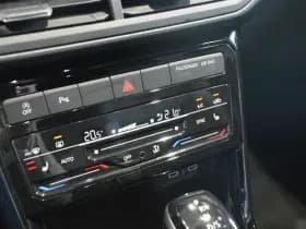 Volkswagen T-Cross 1.0 TSI 2X R-Line clima camera carplay led pdc 18 inch !! thumbnail 19