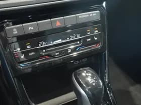 Volkswagen T-Cross 1.0 TSI 2X R-Line clima camera carplay led pdc 18 inch !! thumbnail 22