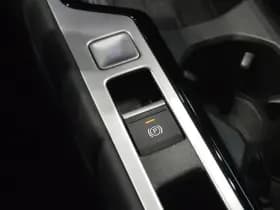 Volkswagen Passat Variant 2.0 TDI 3X R-LINE head up pano trekhaak 18 inch 150 pk !! thumbnail 28