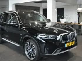 BMW X3 xDrive30e High Executive Sport pano leder camera 21 inch !! thumbnail 3