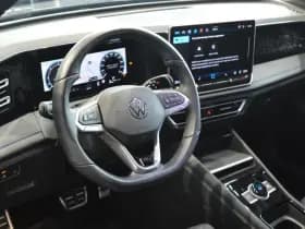 Volkswagen Tiguan 2.0 TDI 3X R-LINE Black Style camera 20 inch 150 pk !! thumbnail 15