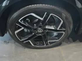 Volkswagen Tiguan 2.0 TDI 3X R-LINE Black Style camera 20 inch 150 pk !! thumbnail 10