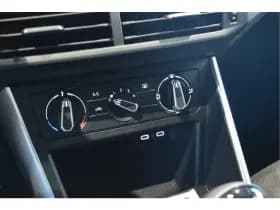 Volkswagen Polo 1.0 TSI Life carplay airco led cruise pdc 95 pk !! thumbnail 17