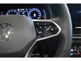 Volkswagen T-Roc Cabrio 1.5 TSI 3X R-LINE Black Style leer trekhaak 19 inch 150 pk !! thumbnail 18