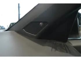 Volkswagen T-Roc Cabrio 1.5 TSI 3X R-LINE Black Style leer trekhaak 19 inch 150 pk !! thumbnail 27