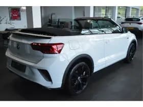 Volkswagen T-Roc Cabrio 1.5 TSI 3X R-LINE Black Style leer trekhaak 19 inch 150 pk !! thumbnail 5