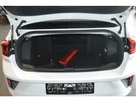 Volkswagen T-Roc Cabrio 1.5 TSI 3X R-LINE Black Style leer trekhaak 19 inch 150 pk !! thumbnail 7