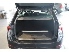 Škoda Octavia Combi 2.0 TDI Style navi keyless camera trekhaak 18 inch !! thumbnail 7