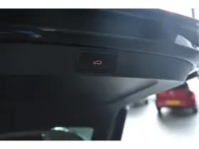 Škoda Octavia Combi 2.0 TDI Style navi keyless camera trekhaak 18 inch !! thumbnail 8