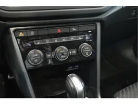 Volkswagen T-Roc thumbnail 22