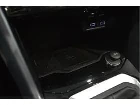 Volkswagen T-Roc thumbnail 23