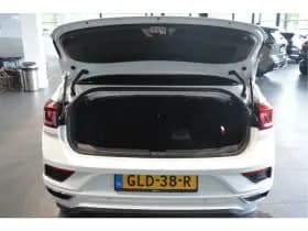 Volkswagen T-Roc thumbnail 7