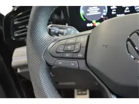 Volkswagen Tiguan thumbnail 16