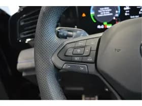 Volkswagen Tiguan thumbnail 19