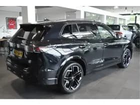 Volkswagen Tiguan thumbnail 4
