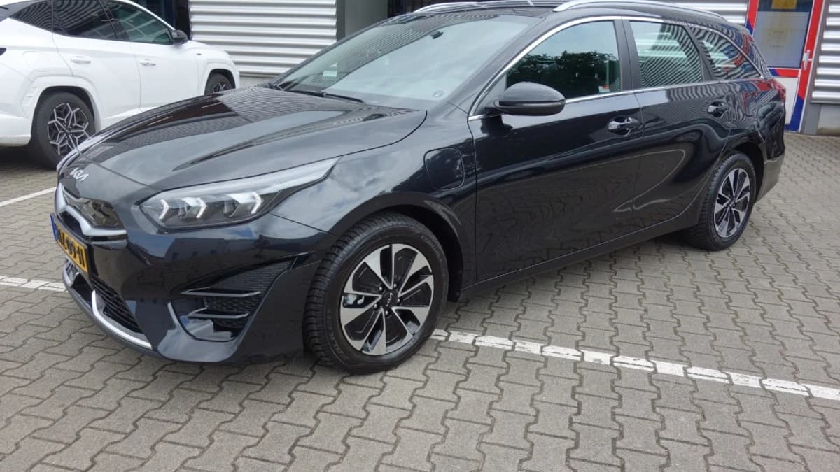 Kia Ceed — foto 1