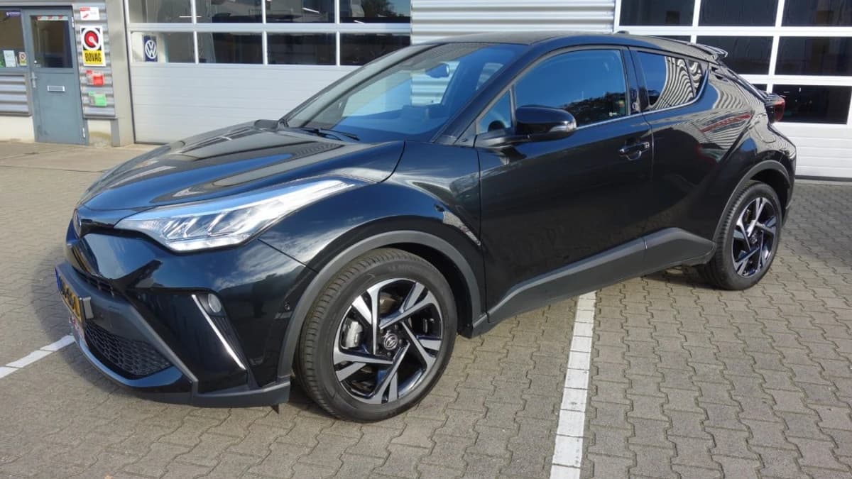 Toyota C-HR — foto 1