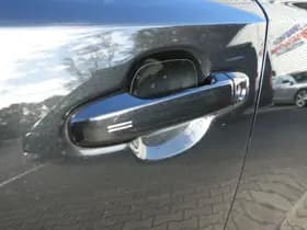 Toyota C-HR thumbnail 11