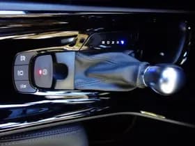 Toyota C-HR thumbnail 25