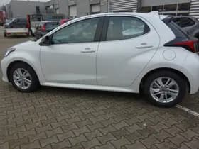 Mazda 2 thumbnail 4