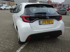 Mazda 2 thumbnail 5