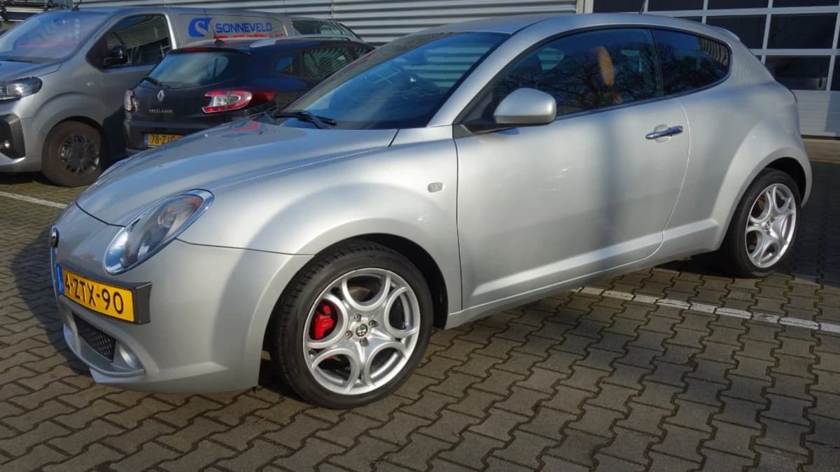Alfa Romeo Mito — foto 1