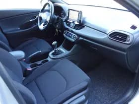 Hyundai i30 thumbnail 12